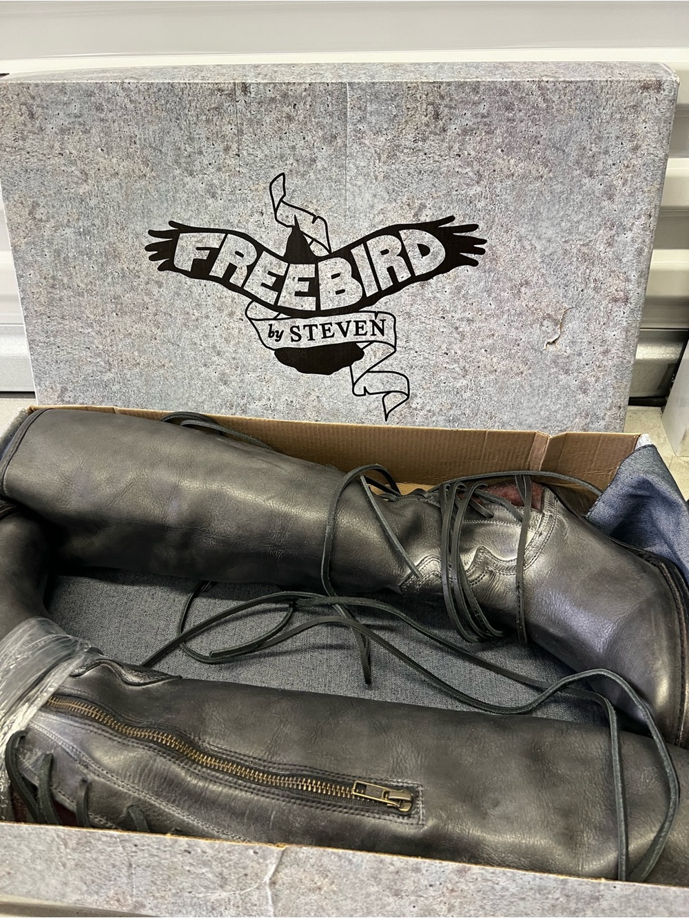 NEW IN BOX Freebird by Steven COAL Black Back Lace Leather Boots - Size 8